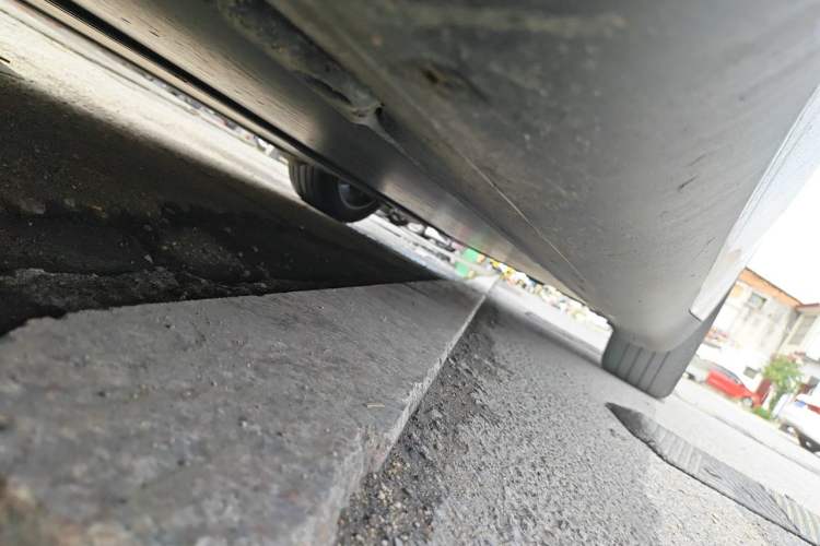 Used Tesla Model Y 2024 Rear-Wheel-Drive Version Chassis Front Left