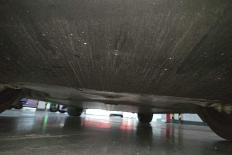 Used Tesla Model Y 2024 Long-Range All-Wheel-Drive Version Chassis Front