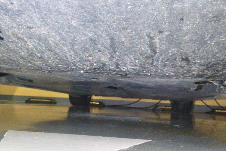 Used Tesla Model Y 2024 Rear-Wheel-Drive Version Chassis Front