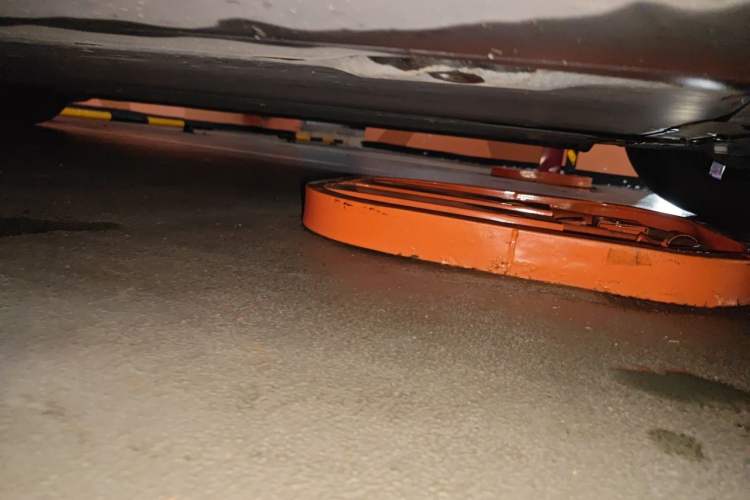Used Tesla Model Y 2024 Rear-Wheel-Drive Version Chassis Front Right