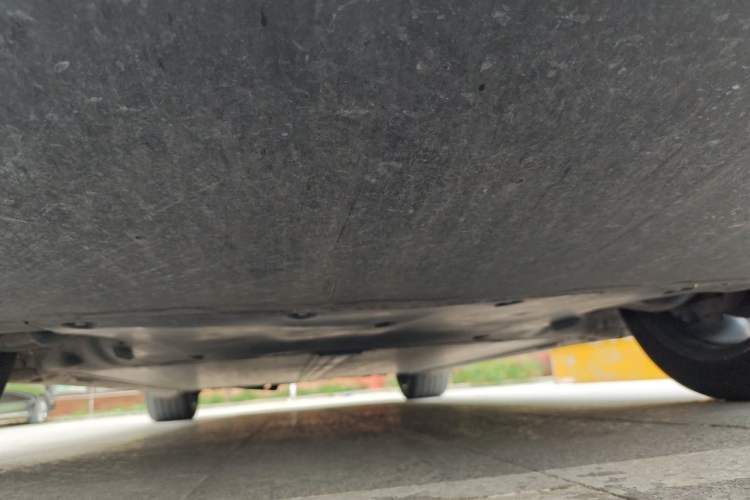 Used Tesla Model Y 2024 Rear-Wheel-Drive Version Chassis Front