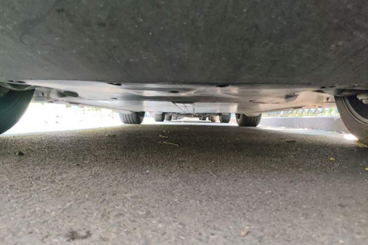 Used Tesla Model Y 2024 Rear-Wheel-Drive Version Chassis Front