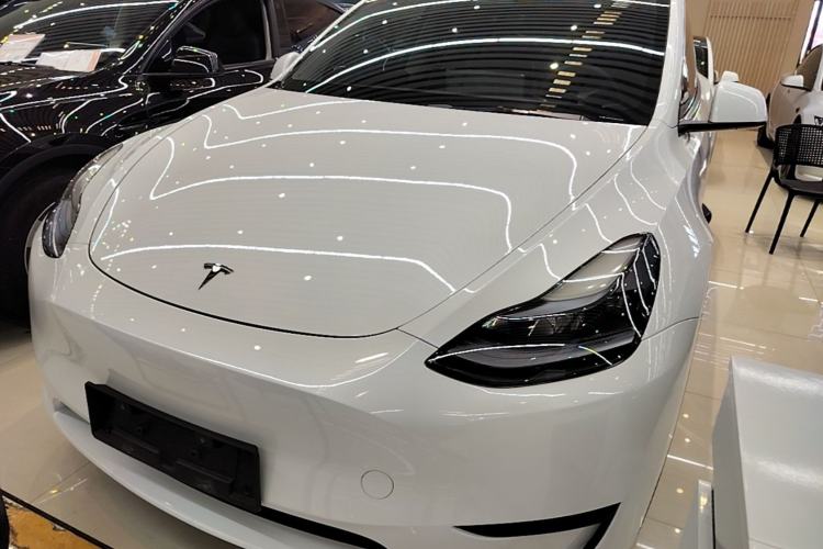 Tesla Model Y 2024 Rear-Wheel-Drive Version