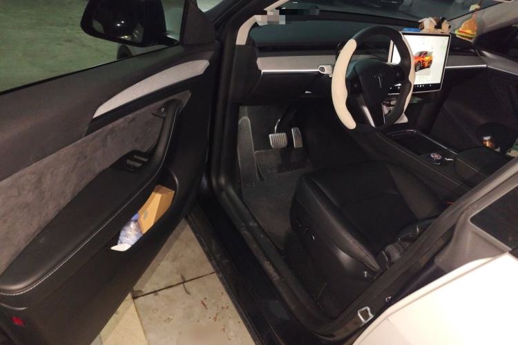 Used Tesla Model Y 2024 Rear-Wheel-Drive Version Driver Seat