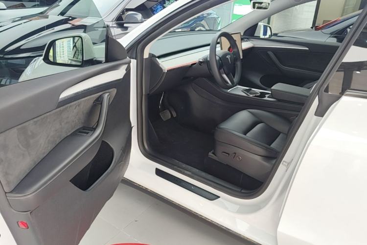 Used Tesla Model Y 2024 Rear-Wheel-Drive Version Driver Seat