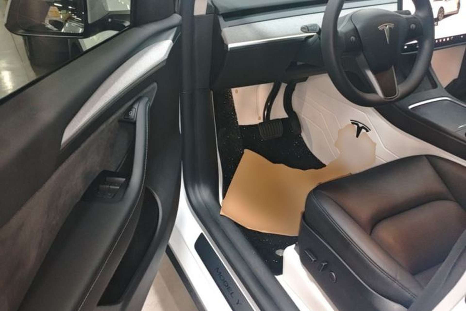 Used Tesla Model Y 2024 Rear-Wheel-Drive Version Driver Seat