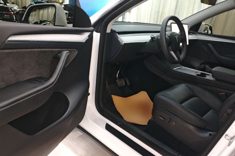 Used Tesla Model Y 2024 Rear-Wheel-Drive Version Driver Seat