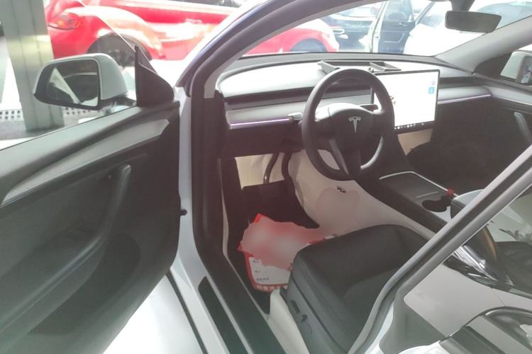 Used Tesla Model Y 2024 Rear-Wheel-Drive Version Driver Seat