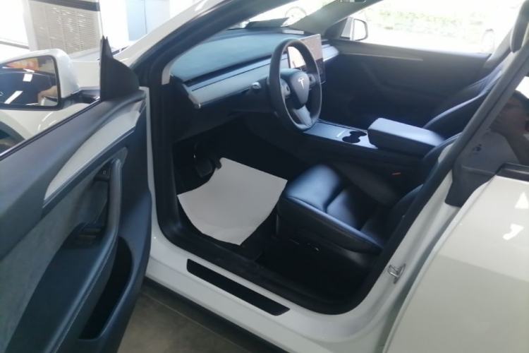 Used Tesla Model Y 2024 Rear-Wheel-Drive Version Driver Seat