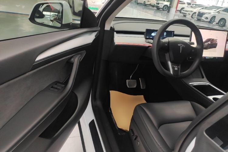 Used Tesla Model Y 2024 Rear-Wheel-Drive Version Driver Seat