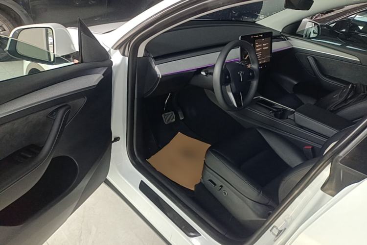 Used Tesla Model Y 2024 Rear-Wheel-Drive Version Driver Seat