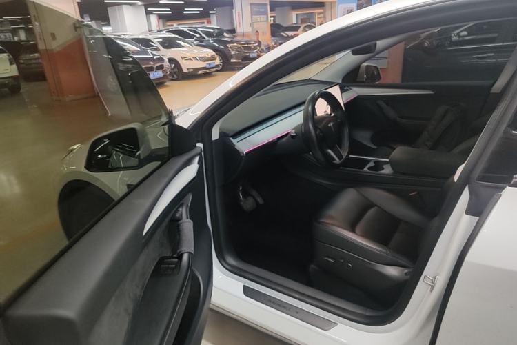Used Tesla Model Y 2024 Rear-Wheel-Drive Version Driver Seat
