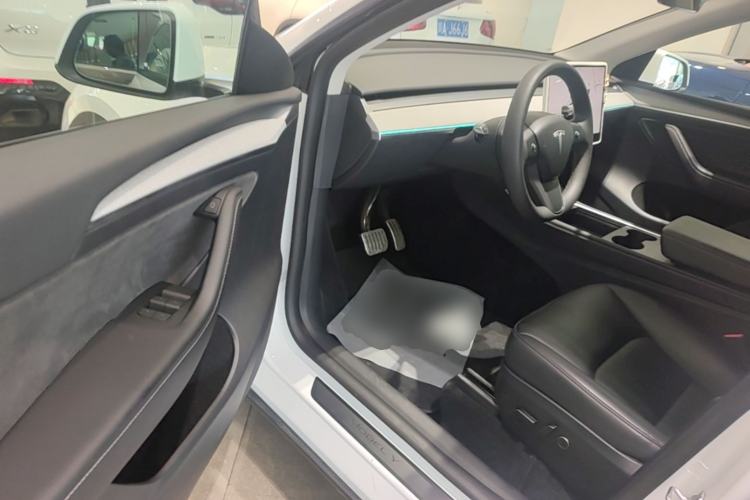 Used Tesla Model Y 2024 Rear-Wheel-Drive Version Driver Seat