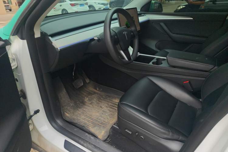 Used Tesla Model Y 2024 Rear-Wheel-Drive Version Driver Seat