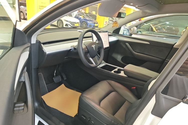 Used Tesla Model Y 2024 Rear-Wheel-Drive Version Driver Seat