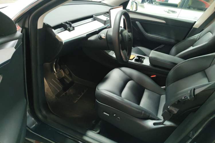 Used Tesla Model Y 2024 Rear-Wheel-Drive Version Driver Seat