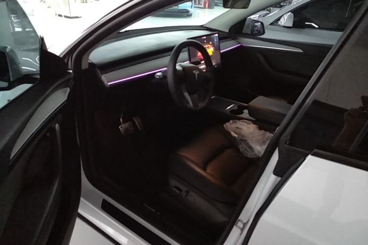 Used Tesla Model Y 2024 Rear-Wheel-Drive Version Driver Seat