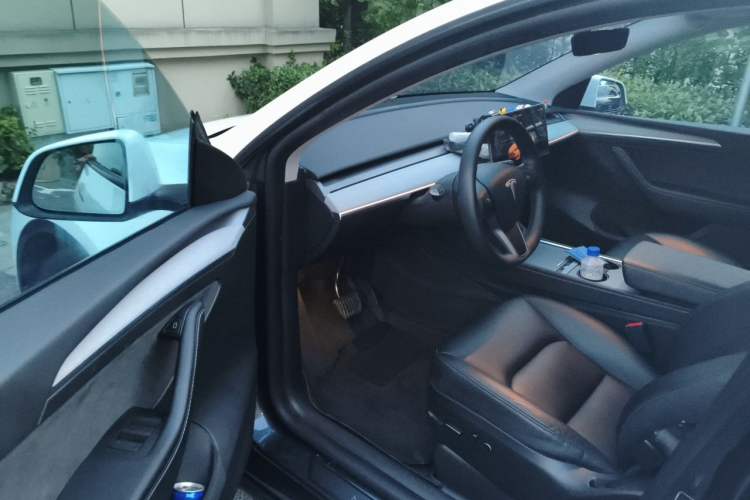 Used Tesla Model Y 2024 Rear-Wheel-Drive Version Driver Seat