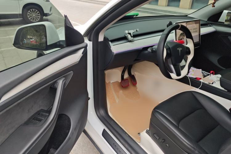 Used Tesla Model Y 2024 Rear-Wheel-Drive Version Driver Seat