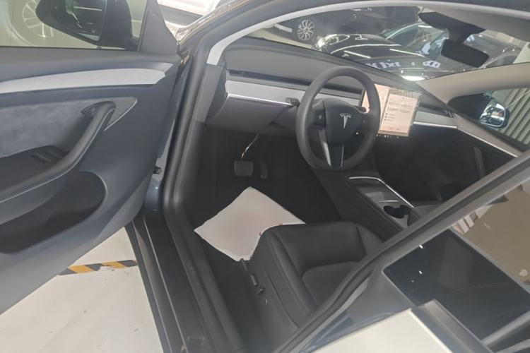 Used Tesla Model Y 2024 Rear-Wheel-Drive Version Driver Seat