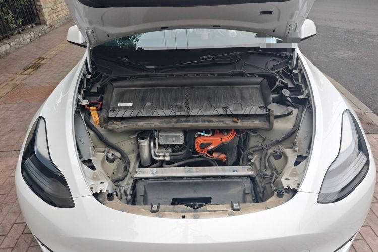 Used Tesla Model Y 2024 Rear-Wheel-Drive Version Engine Bay