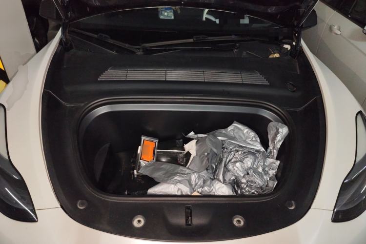 Used Tesla Model Y 2024 Rear-Wheel-Drive Version Engine Bay