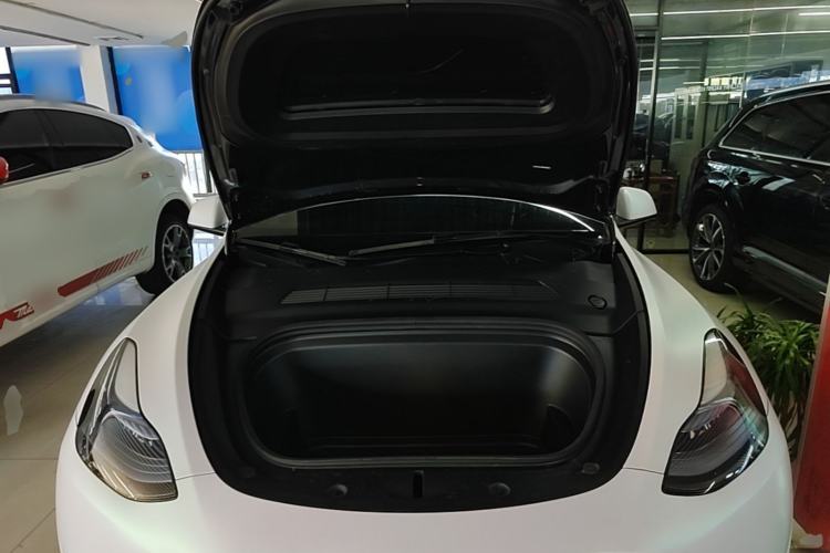Used Tesla Model Y 2024 Rear-Wheel-Drive Version Engine Bay