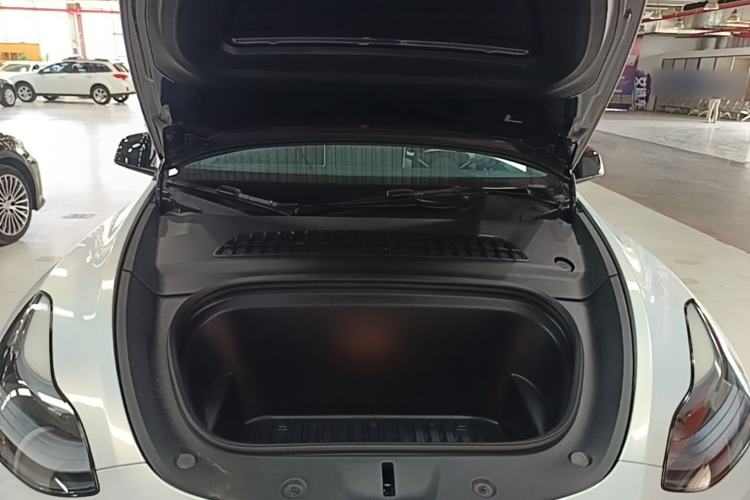 Used Tesla Model Y 2024 Rear-Wheel-Drive Version Engine Bay
