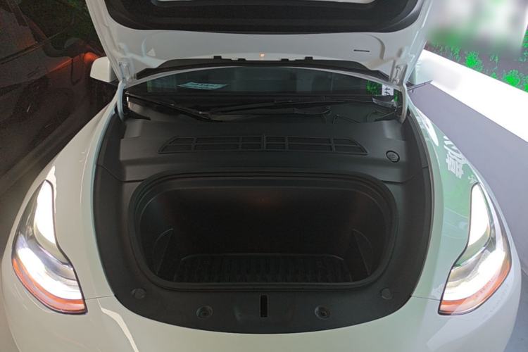 Used Tesla Model Y 2024 Rear-Wheel-Drive Version Engine Bay