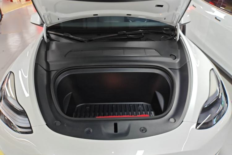 Used Tesla Model Y 2024 Rear-Wheel-Drive Version Engine Bay