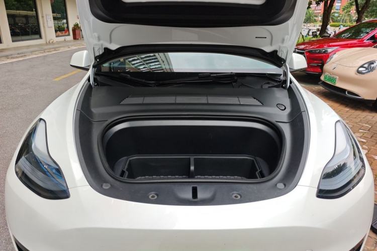 Used Tesla Model Y 2024 Rear-Wheel-Drive Version Engine Bay
