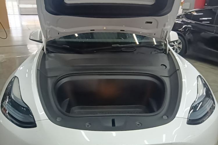 Used Tesla Model Y 2024 Rear-Wheel-Drive Version Engine Bay