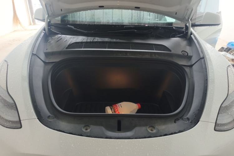Used Tesla Model Y 2024 Rear-Wheel-Drive Version Engine Bay