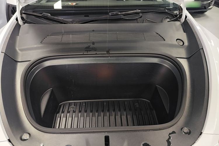 Used Tesla Model Y 2024 Rear-Wheel-Drive Version Engine Bay