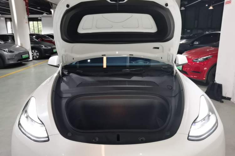 Used Tesla Model Y 2024 Rear-Wheel-Drive Version Engine Bay