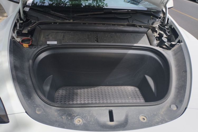 Used Tesla Model Y 2024 Rear-Wheel-Drive Version Engine Bay