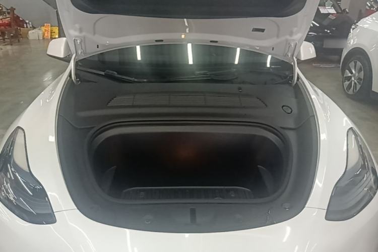 Used Tesla Model Y 2024 Rear-Wheel-Drive Version Engine Bay