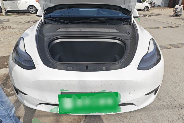 Used Tesla Model Y 2024 Rear-Wheel-Drive Version Engine Bay