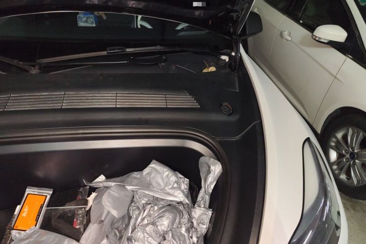 Used Tesla Model Y 2024 Rear-Wheel-Drive Version Engine Bay Left