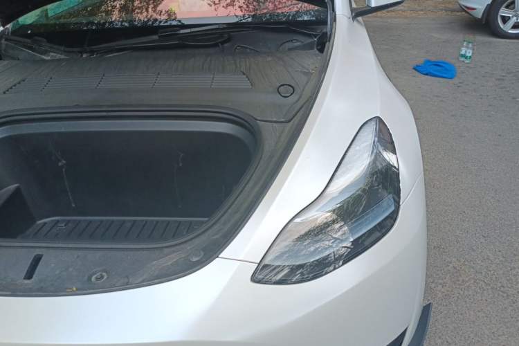 Used Tesla Model Y 2024 Rear-Wheel-Drive Version Engine Bay Left