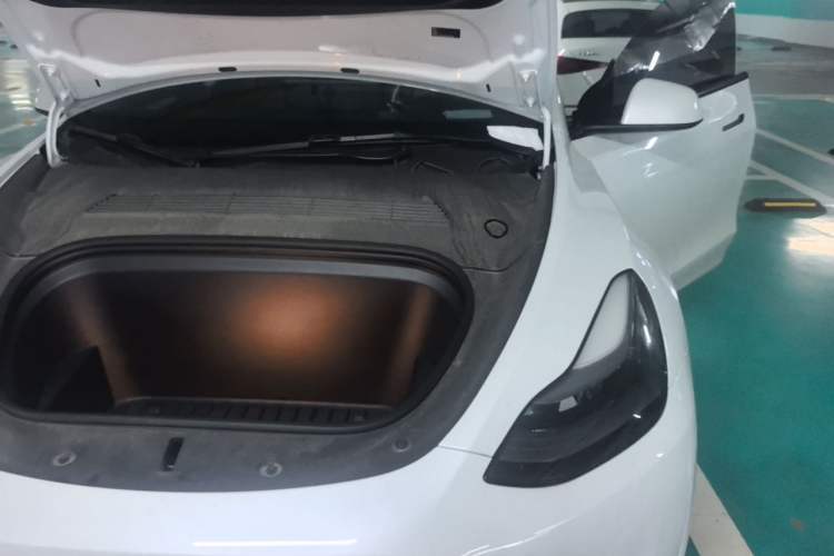 Used Tesla Model Y 2024 Rear-Wheel-Drive Version Engine Bay Left
