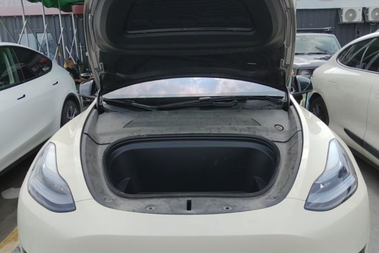 Used Tesla Model Y 2024 Rear-Wheel-Drive Version Engine Bay