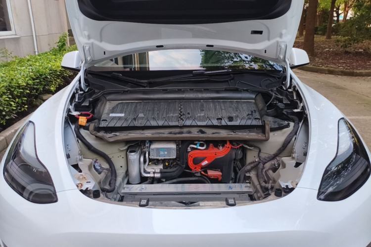 Used Tesla Model Y 2024 Rear-Wheel-Drive Version Engine Bay