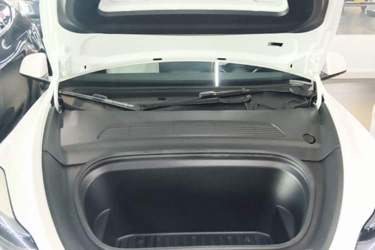 Used Tesla Model Y 2024 Rear-Wheel-Drive Version Engine Bay