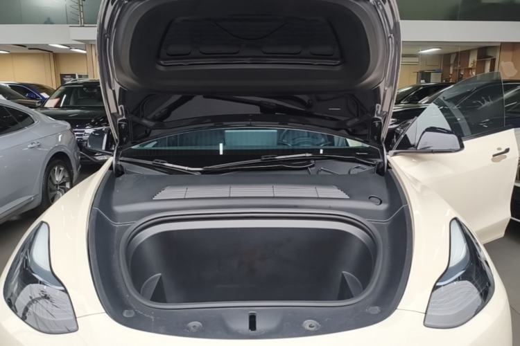 Used Tesla Model Y 2024 Rear-Wheel-Drive Version Engine Bay
