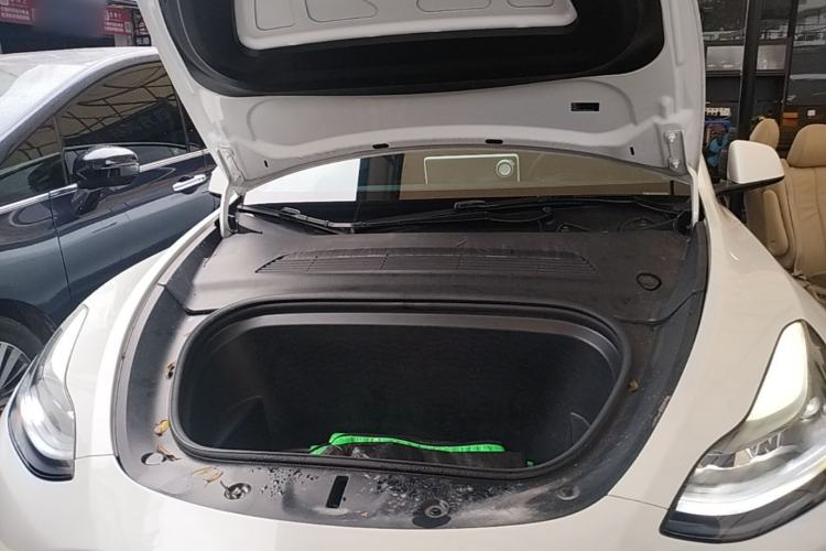 Used Tesla Model Y 2024 Rear-Wheel-Drive Version Engine Bay