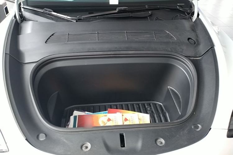 Used Tesla Model Y 2024 Rear-Wheel-Drive Version Engine Bay