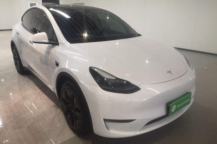 Used Tesla Model Y 2024 Long-Range All-Wheel-Drive Version Exterior 1