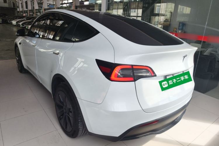 Used Tesla Model Y 2024 Long-Range All-Wheel-Drive Version Exterior 2