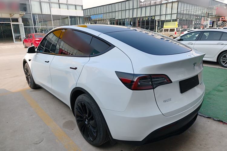 Used Tesla Model Y 2024 Rear-Wheel-Drive Version Exterior 2